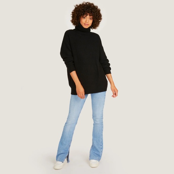NWT Autumn Cashmere Oversized Turtleneck in WHITE - Picture 4 of 13